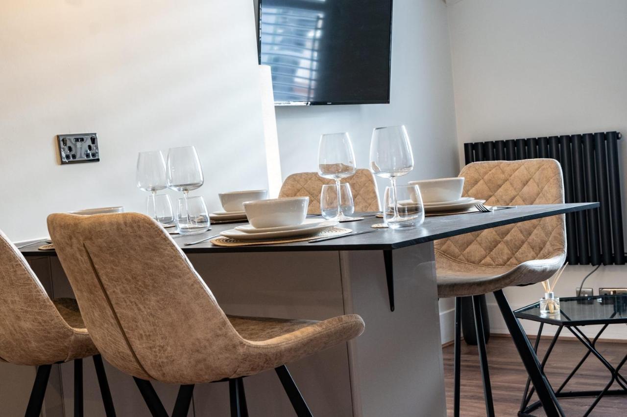 Watergate Penthouse - New 2 Bed Luxury Apartment In City Centre Chester Exterior foto